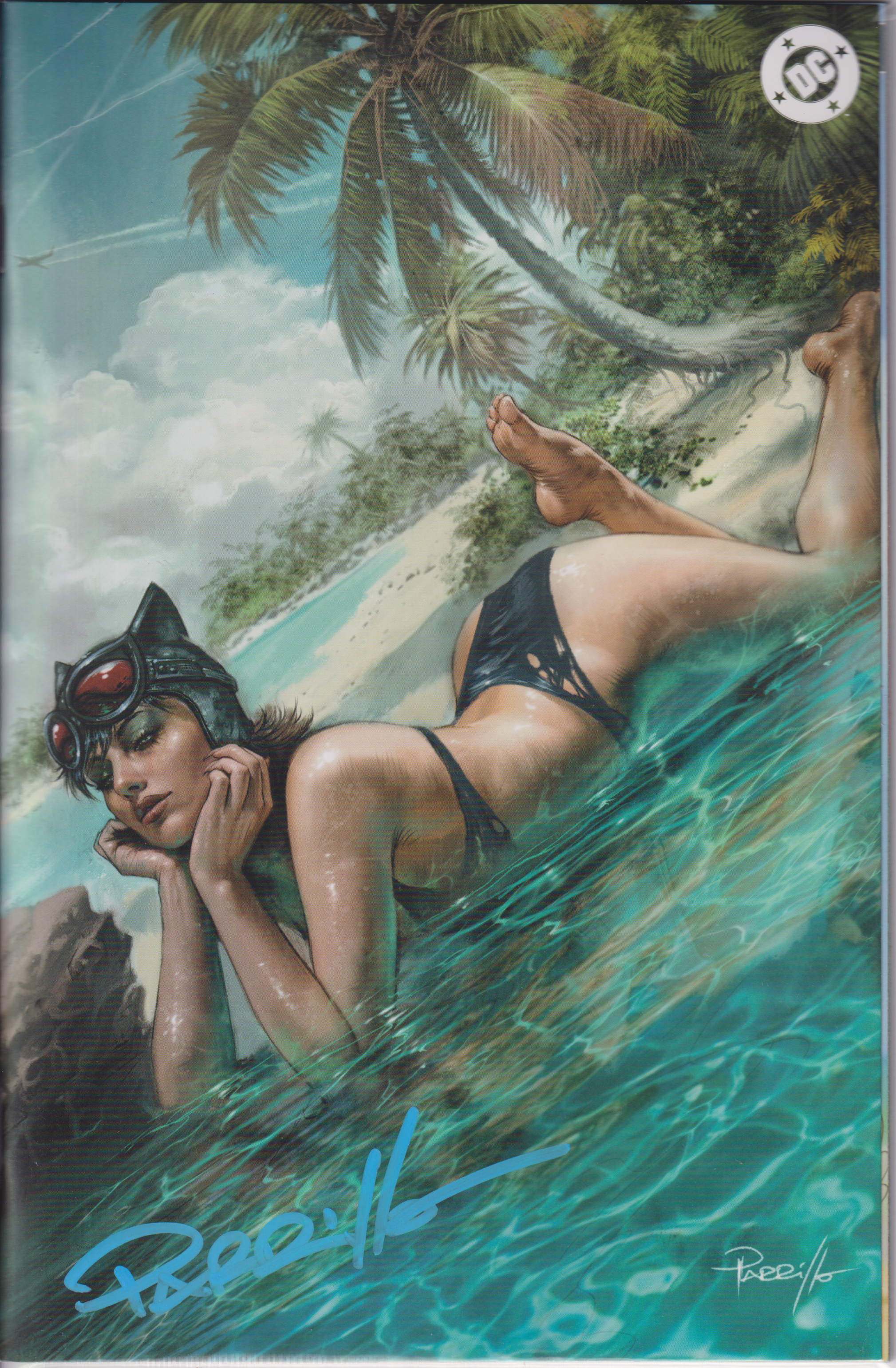 G'NORTS SWIMSUIT EDITION CATWOMAN #1 LUCIO PARRILLO SIGNED VIRGIN EXCLUSIVE